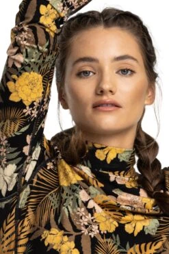 Mons Royale - Cascade Merino Flex 200 LS Mock Neck - Naisten Merinovillainen Välipaita -Swix || Mons Royale || Odlo 100620 2165 584 5bedb79c9a87dbf6d47cac0ddf20f12f 5