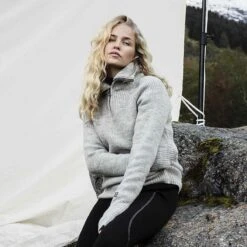 Ulvang Vegard Half Zip Ws - Naisten Villapaita 10 Ulvang Vegard Half Zip Ws - Naisten Villapaita -Swix || Mons Royale || Odlo UlvangVegardhalfzipWs naistenvillapaita 78256 01501 4593d74a2cce3150e30e0033b3062d23 4